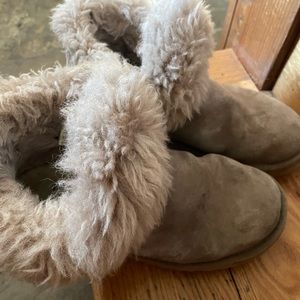 UGG BOOTS